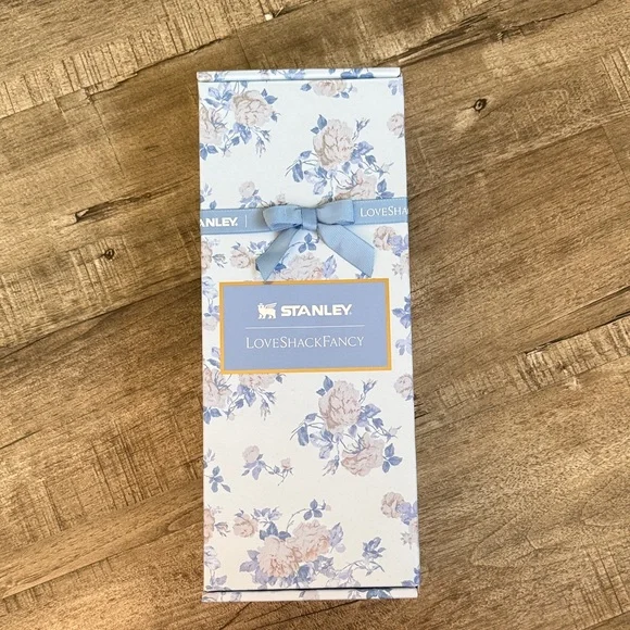 Stanley Loveshackfancy Floral Water bottle and Box - Blue and Cream 12 oz - Picture 1 of 12